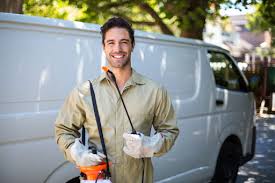 Best Outdoor Pest Control  in Eagle Crest, OR